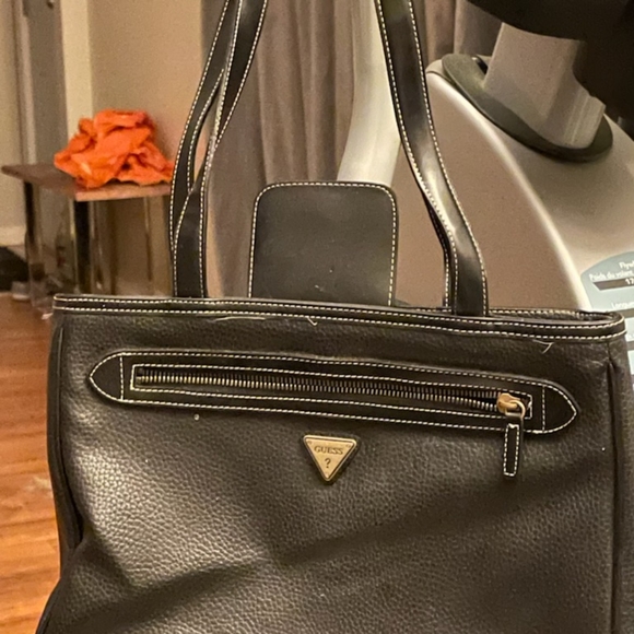 Guess women's hand bag brand new never used - Picture 2 of 3